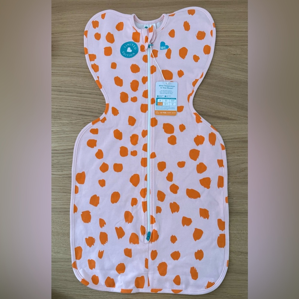 NWT love to dream printed swaddle up